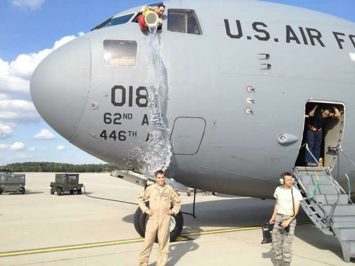 Perfectly Timed Photos That Capture the Exact Moment