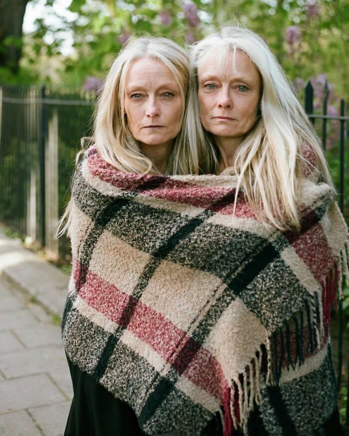 Beautiful Twin Portraits by Eleonora Collini