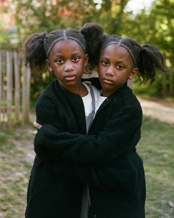 Beautiful Twin Portraits by Eleonora Collini