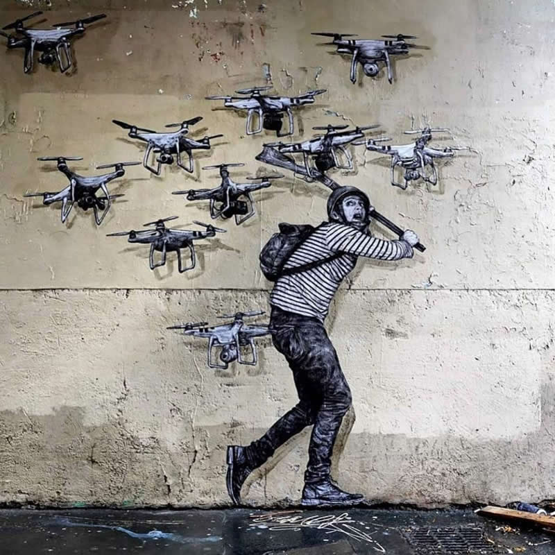 Wall in Paris, France - Incredible Street Murals Around the World