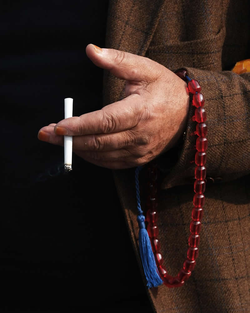 Artistic Street Photos by Francesco Gioia That Blend Reality and Abstraction