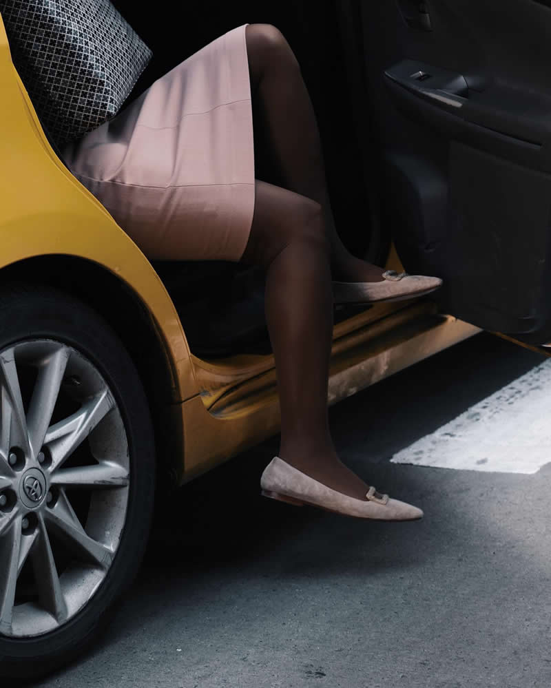 Artistic Street Photos by Francesco Gioia That Blend Reality and Abstraction