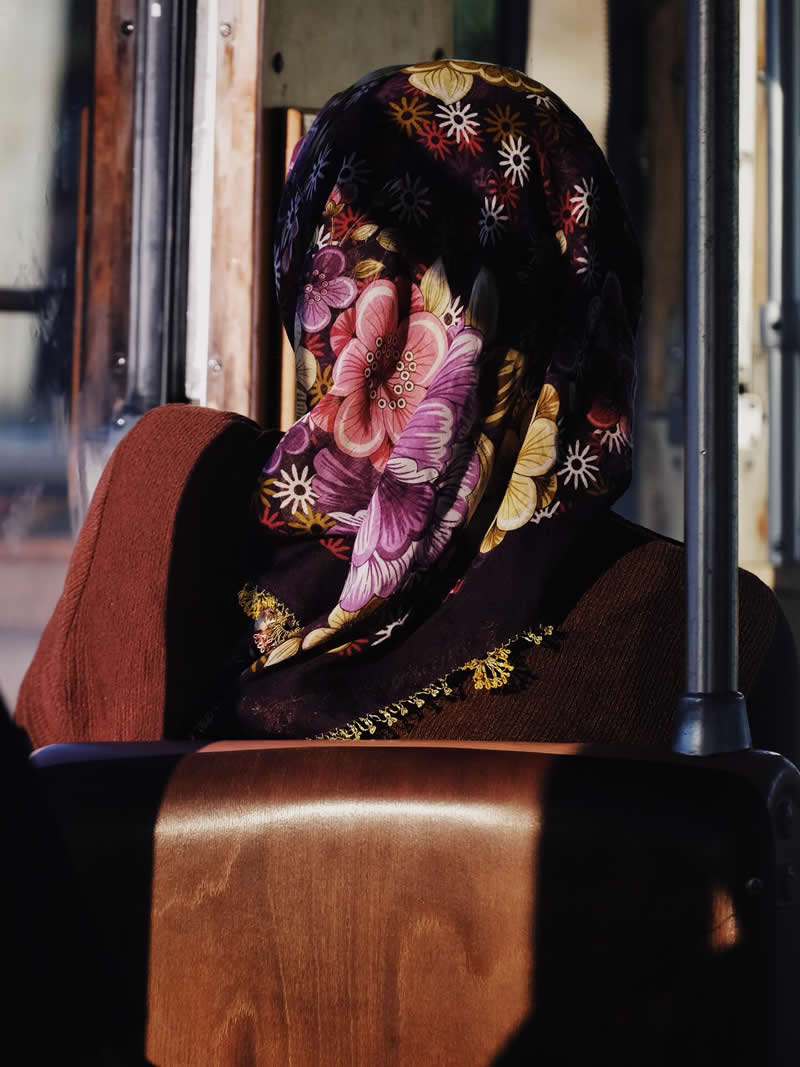 Artistic Street Photos by Francesco Gioia That Blend Reality and Abstraction