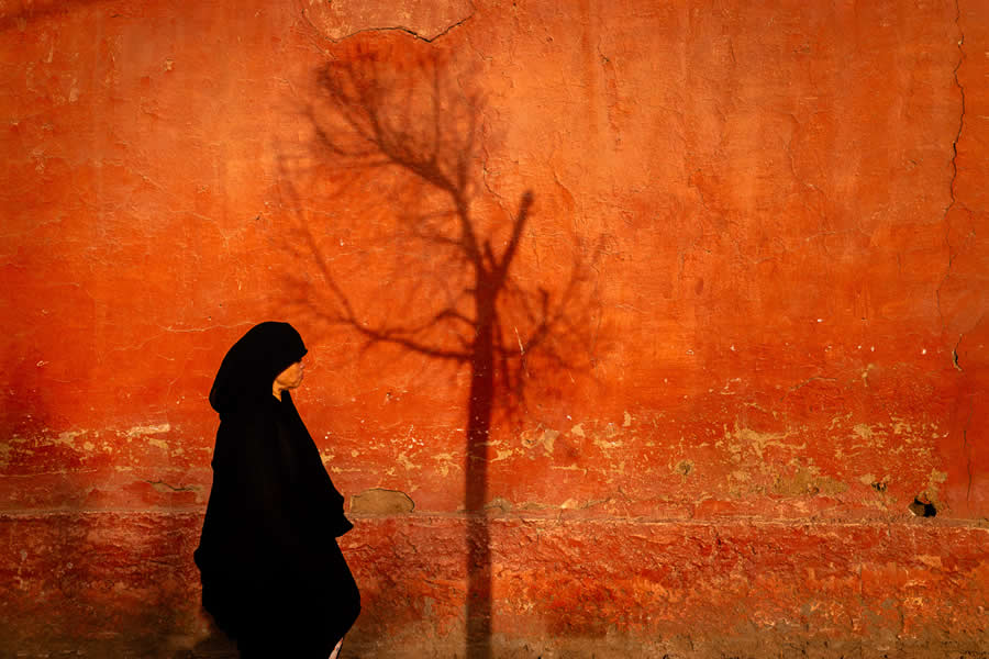 Soulful Street Photos by Nicola Fioravanti