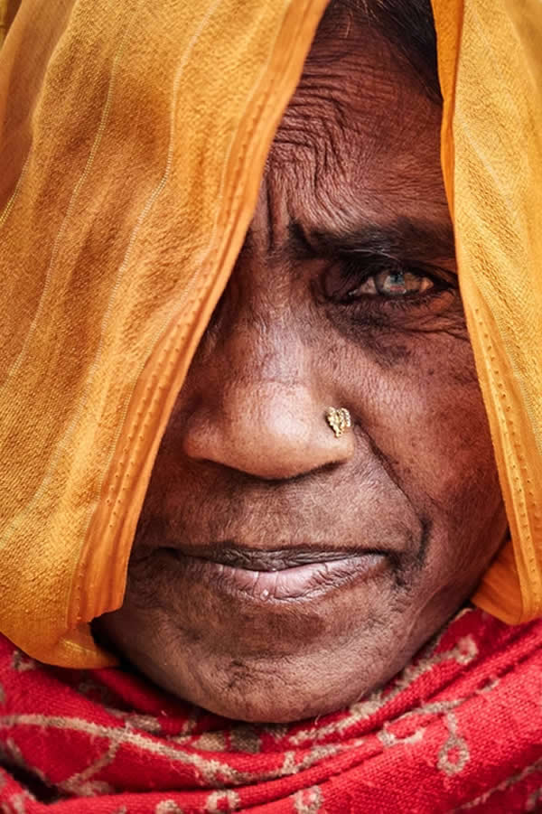 Varanasi Woman by Héctor Ruiz Golobart, Spain - Portrait Winning Photos from the Artist Gallery Awards 2025