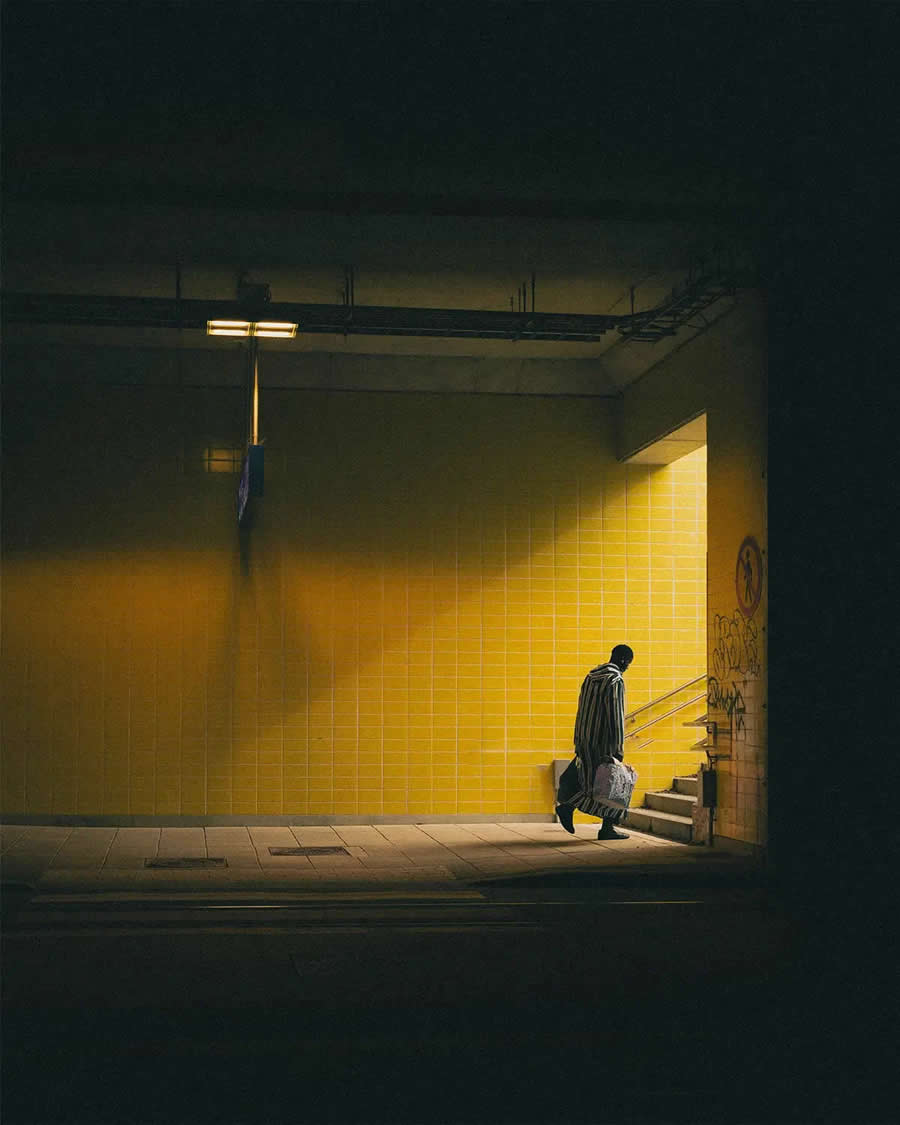 Don´t know where to go from here by Pekka Välitalo, Finland - 2025 AAP Magazine Street Photography Awards