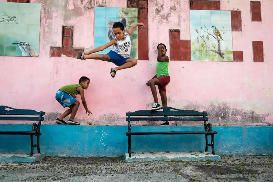 Flying High by Denise Pensky, United States - 2025 AAP Magazine Street Photography Awards