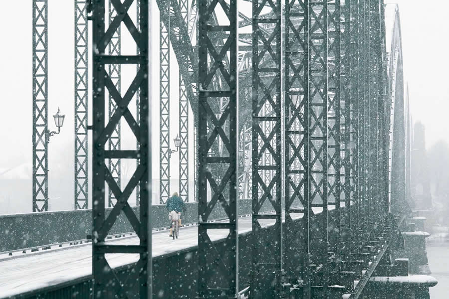 Blizzard in Hamburg by Alexander Schönberg