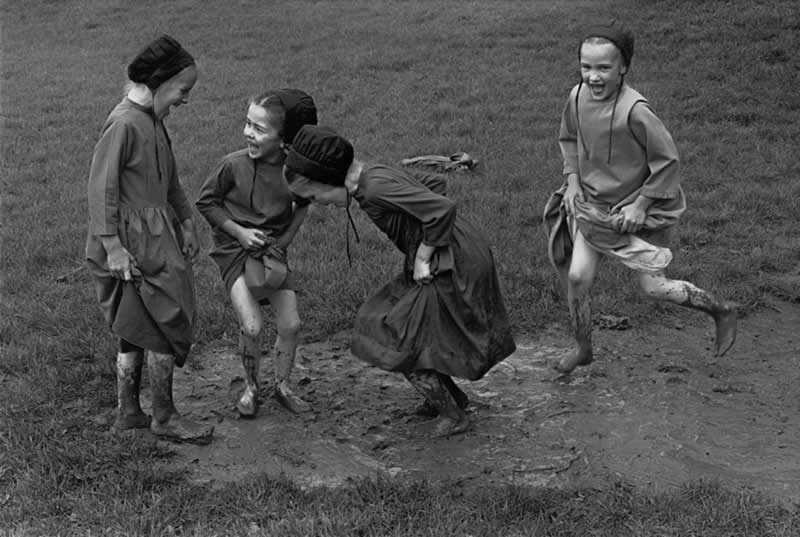 Historic Photos of Kids Innocence and Playfulness