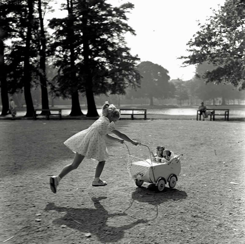 Historic Photos of Kids Innocence and Playfulness