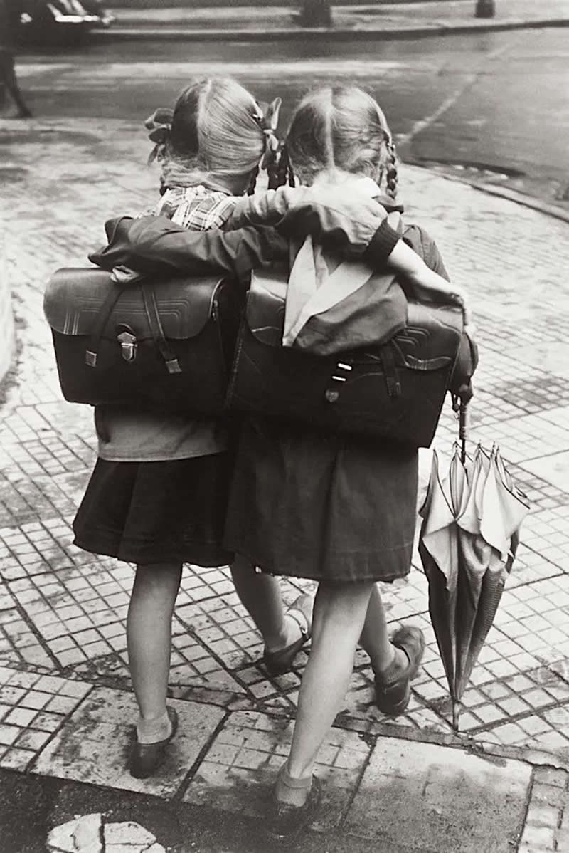 Historic Photos of Kids Innocence and Playfulness