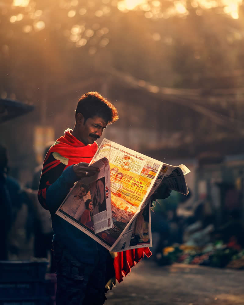 Street Photography with Perfect Light by Ashraful Arefin