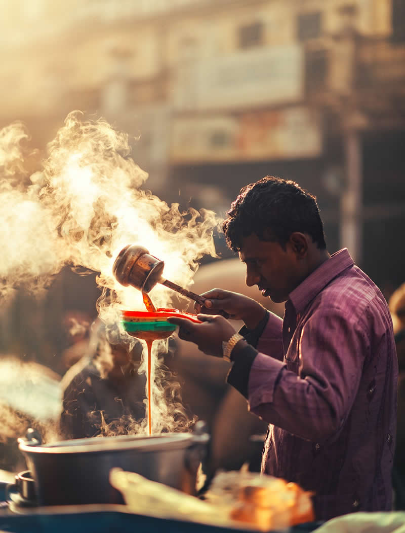 Street Photography with Perfect Light by Ashraful Arefin
