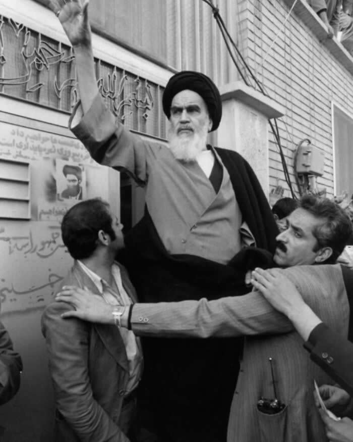 Iranian Revolution By Abbas Attar, 1979/1980 - Rare and Weird History Photos