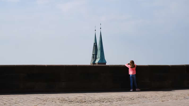 Looking Out by Axel Görlach, Germany - Artist Gallery Awards 2025 Minimalist Winners