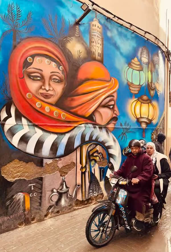 Second Glances - Marrakech, Morocco by Paddy Butler - Independent Photographer Awards 2025 Street Winners