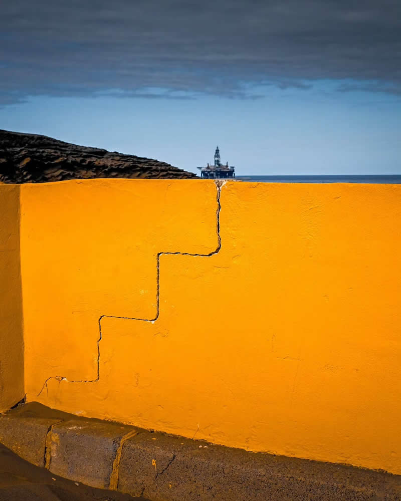 Artistic Street Photography by Dominic Dahncke