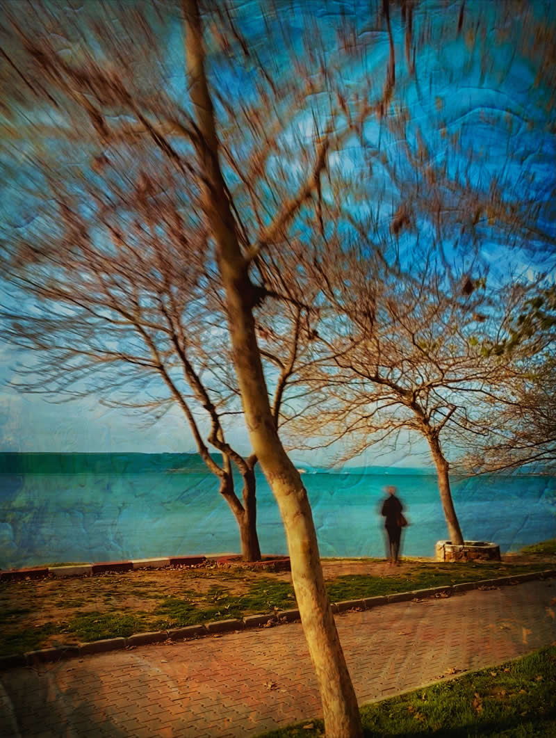 Artistic Street Photos by Yalım Vural