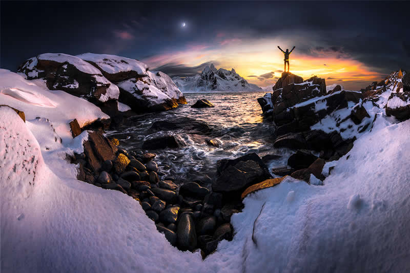 Moon Calling by Marco Pintore, Italy, Chromatic Awards Landscape Amateur Winners