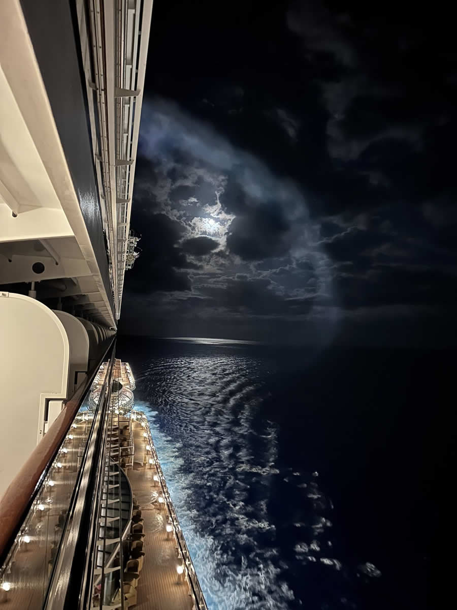 Gurushots Night Photography Winners Photo Challenge