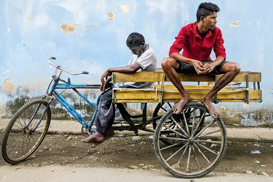 Indian Street Photography by Uwais Chaudhry