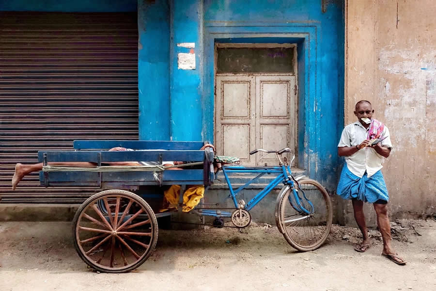 Indian Street Photography by Uwais Chaudhry