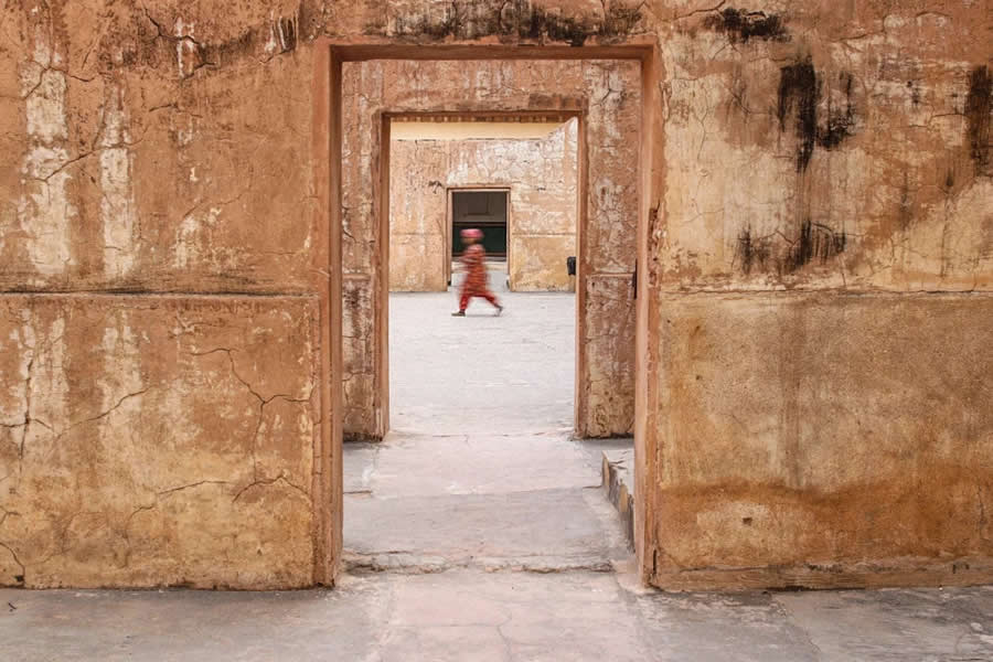 Indian Street Photography by Uwais Chaudhry