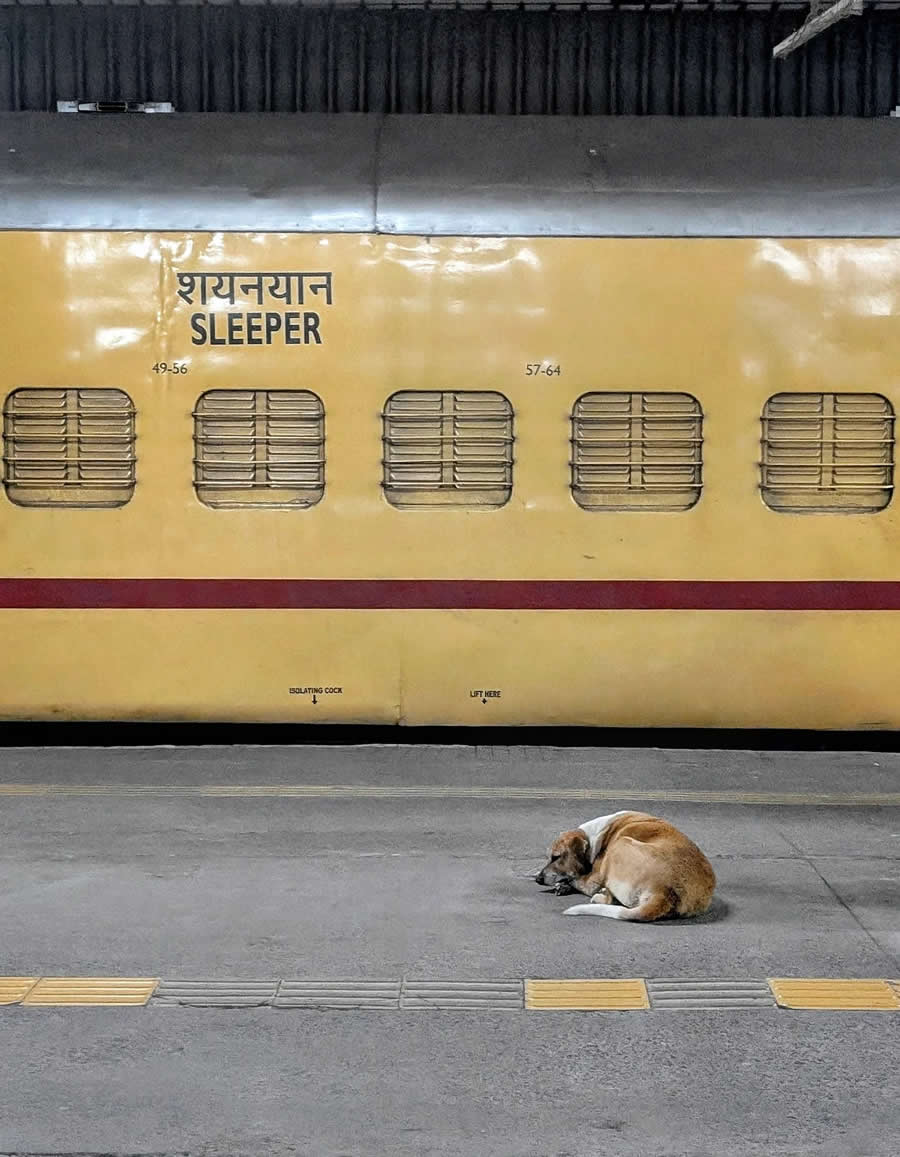 Indian Street Photography by Uwais Chaudhry