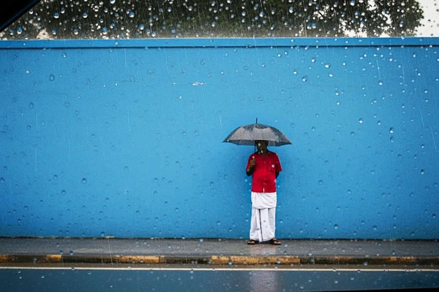 Indian Street Photography by Uwais Chaudhry