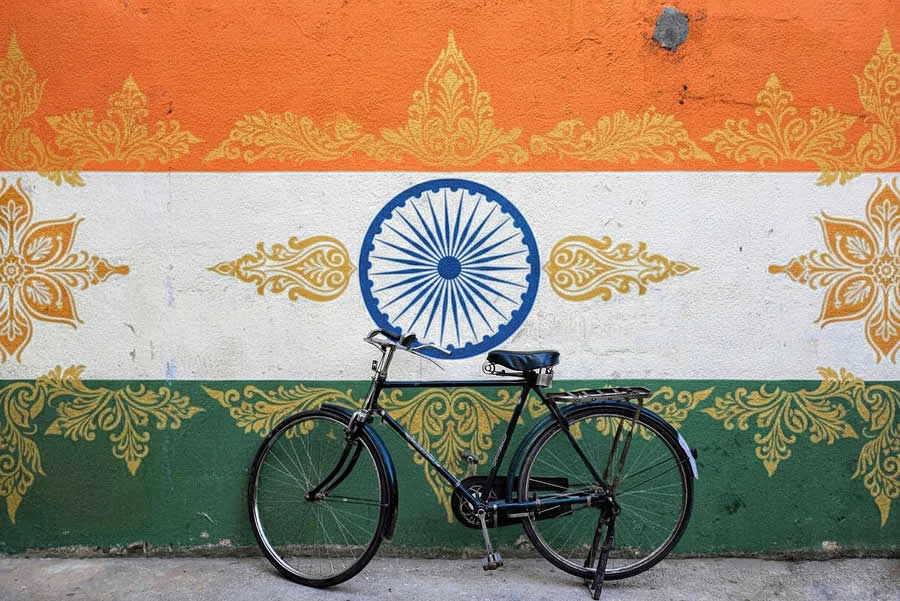 Indian Street Photography by Uwais Chaudhry