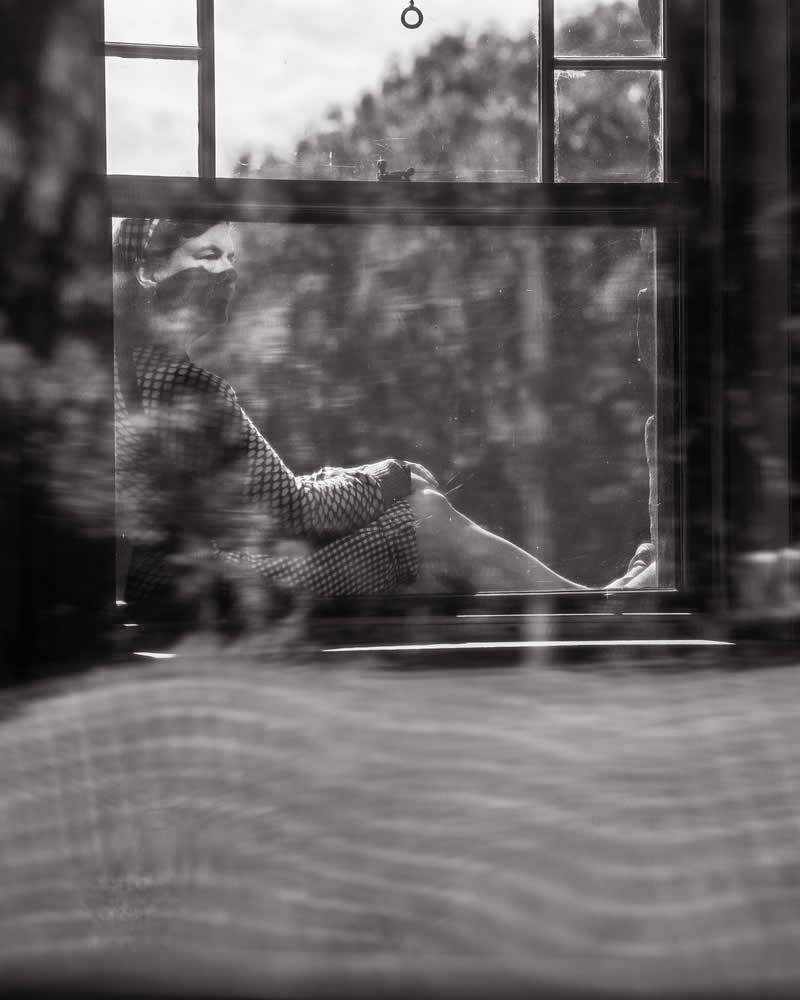 "Grace" by Scott Offen - LensCulture Black and White Photography Awards 2025 Winners