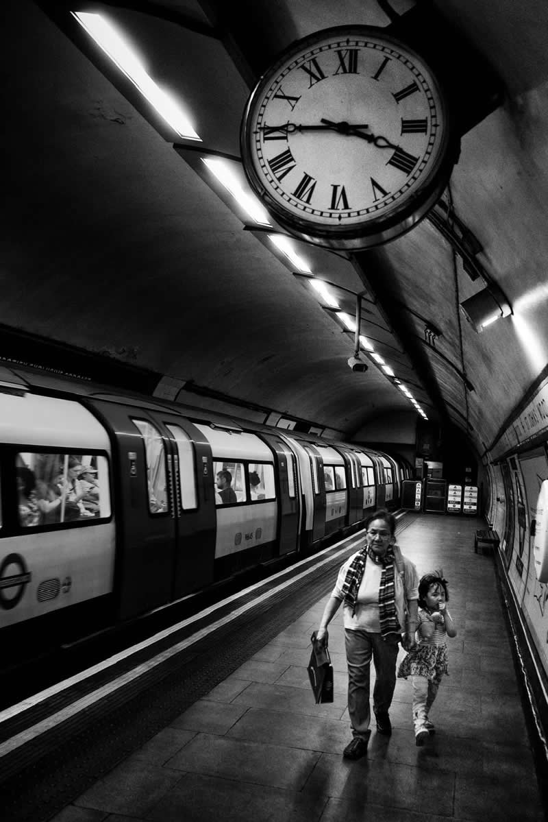London in Frames A Photography Book by Street Photographer Ovidiu Selaru