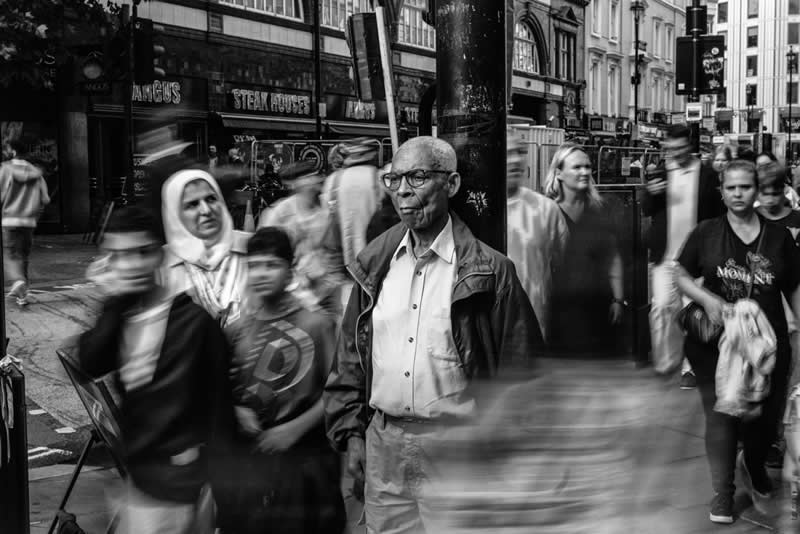 London in Frames A Photography Book by Street Photographer Ovidiu Selaru