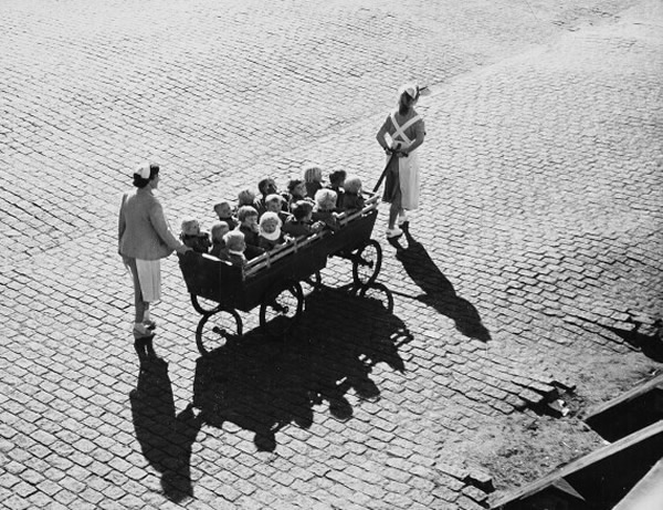 Masters of Photography by Toni Schneiders