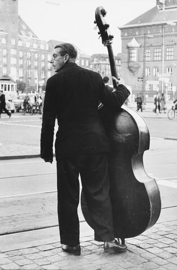 Masters of Photography by Toni Schneiders