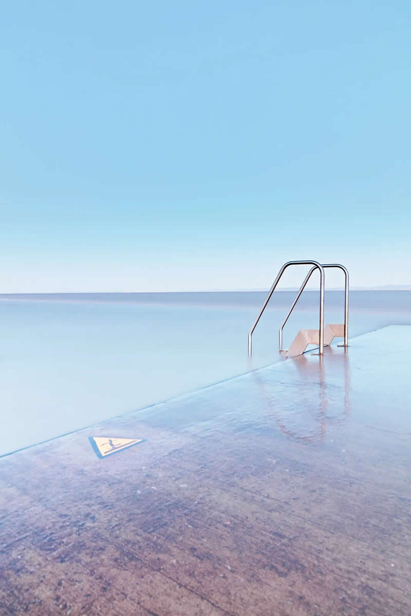 The Edges of Morning by Emma Steele - 2025 Minimalist Photography Awards Long Exposure Winners