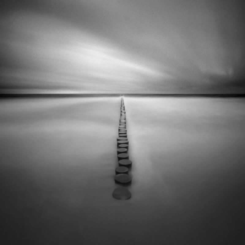 Groyne by Wojciech Nawrocki - 2025 Minimalist Photography Awards Long Exposure Winners