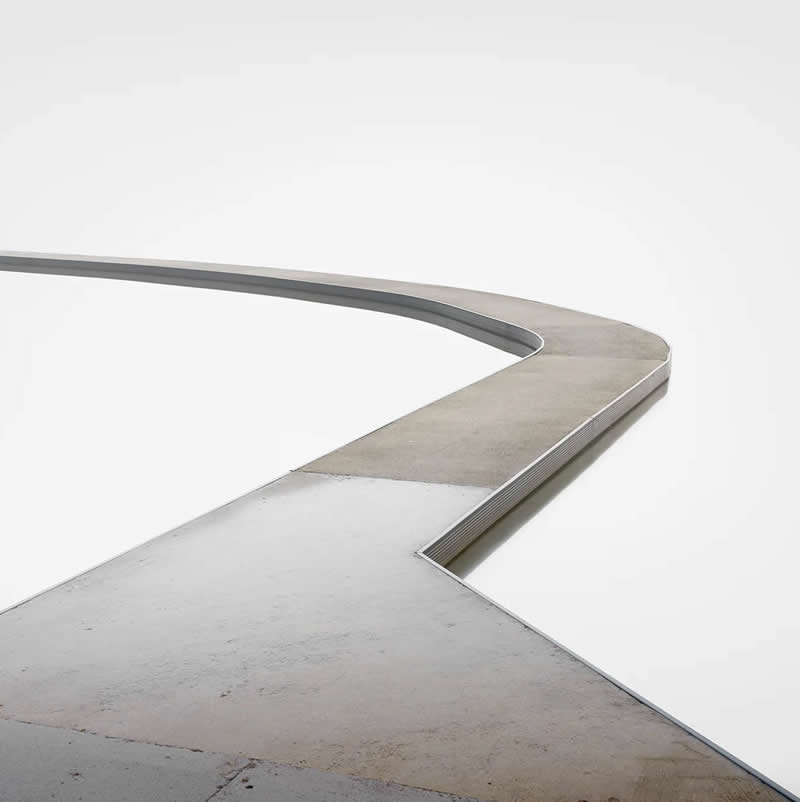 Mariner by Martin Annand - 2025 Minimalist Photography Awards Long Exposure Winners