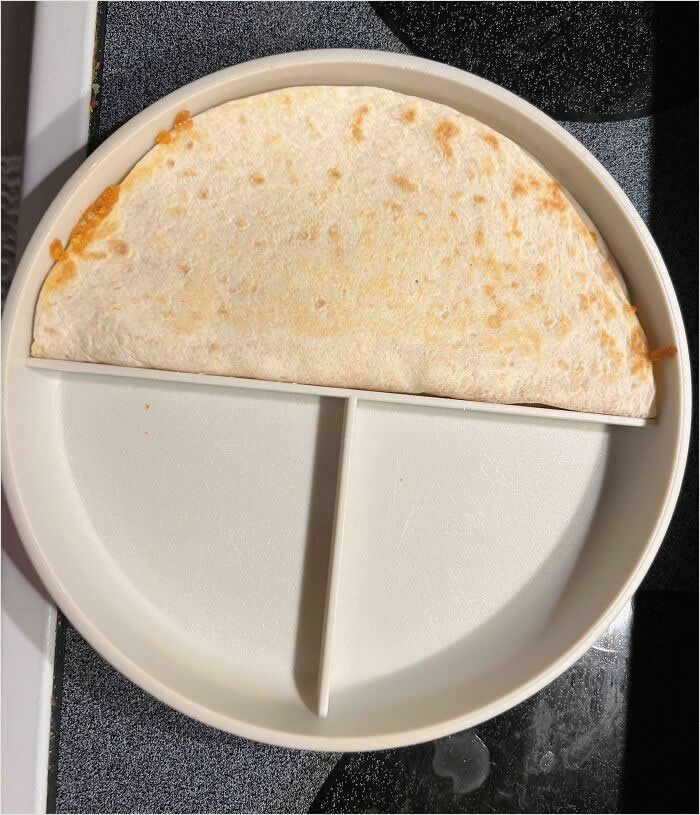 This Quesadilla I Made For My Daughter Fits Perfectly In Her Sectioned Plate - Perfectly Matched Satisfying Photos