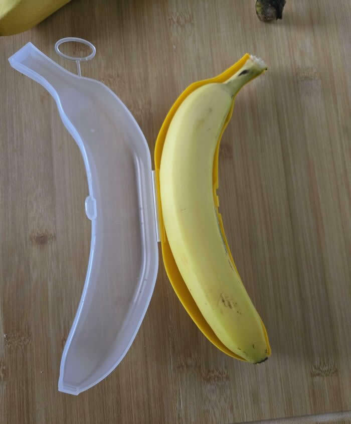 After 4 Years Of Owning This Banana-Box I Have Finally Found A Banana That Fits Into It Perfectly Without Hassle - Perfectly Timed Moments Where Random Things Fit Together