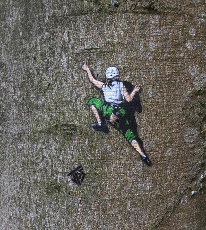 Minimalist Street Artworks by JPS That Bring Humor to City Walls