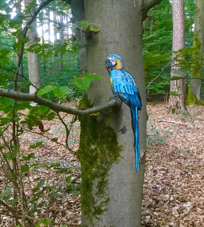 Minimalist Street Artworks by JPS That Bring Humor to City Walls