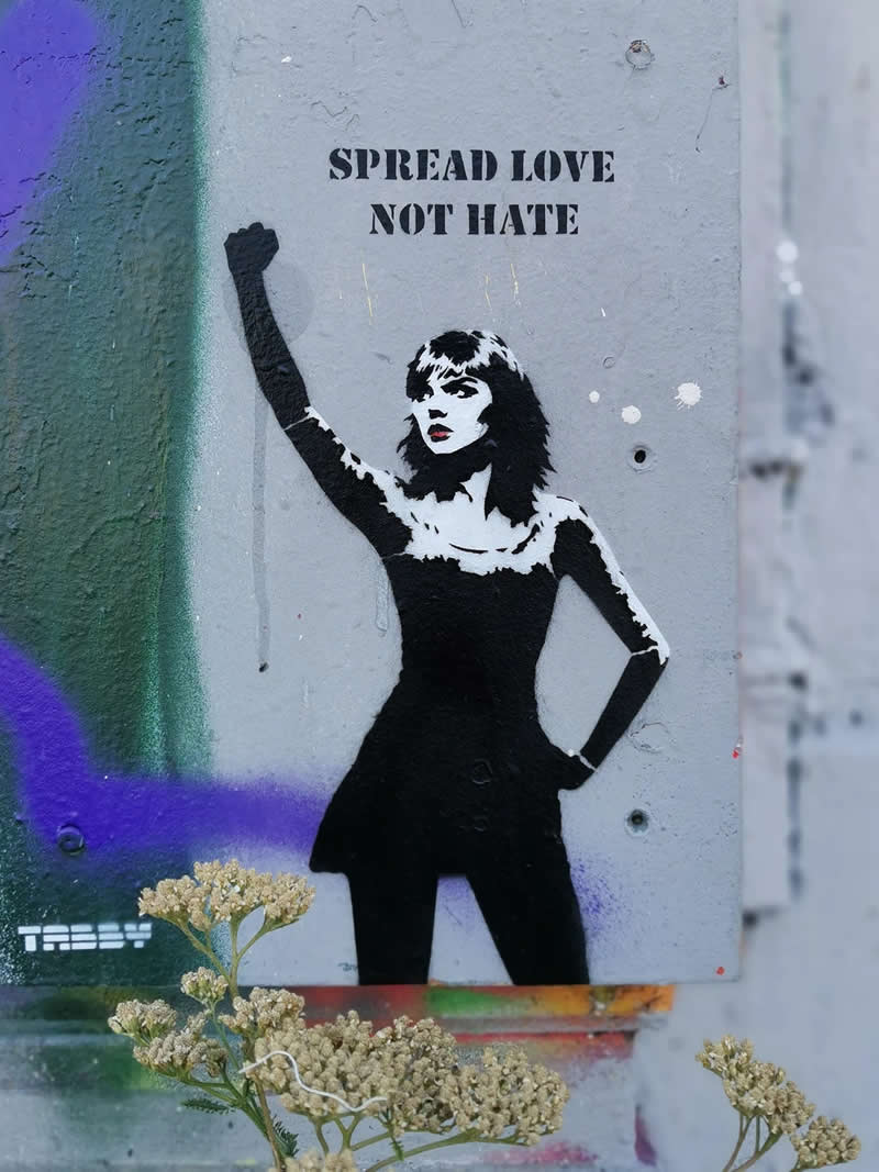Spread Love, Not Hate - Street Artworks by Tabby