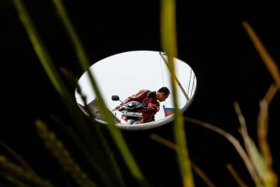 Indonesia Street Photography by Fajar Wiji Raharjo