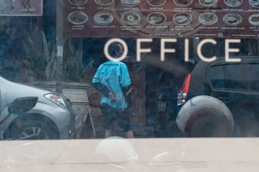 Indonesia Street Photography by Fajar Wiji Raharjo