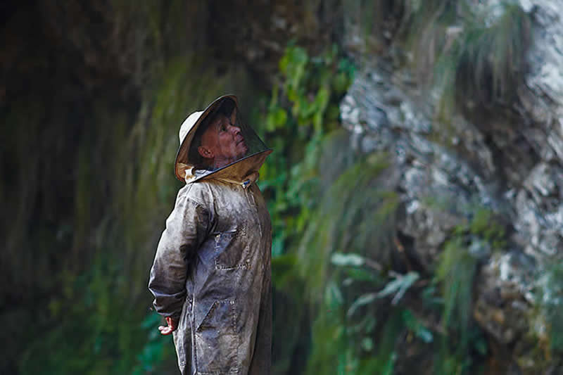 Traditional Honey Hunters in Central Nepal by Andrew Newey