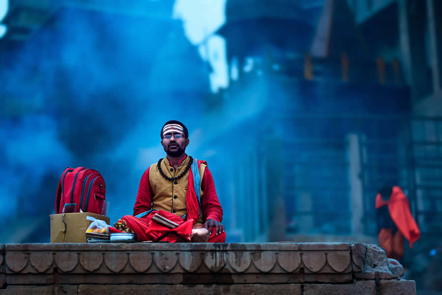 Varanasi Wiinter Mornings by Sammya Brata