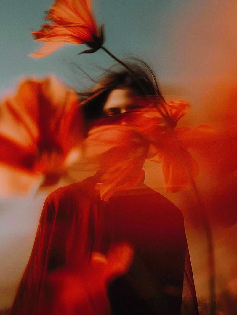 Fine Art Portraits in Motion That Explore the Idea of Inner Bloom by Caspar Jade