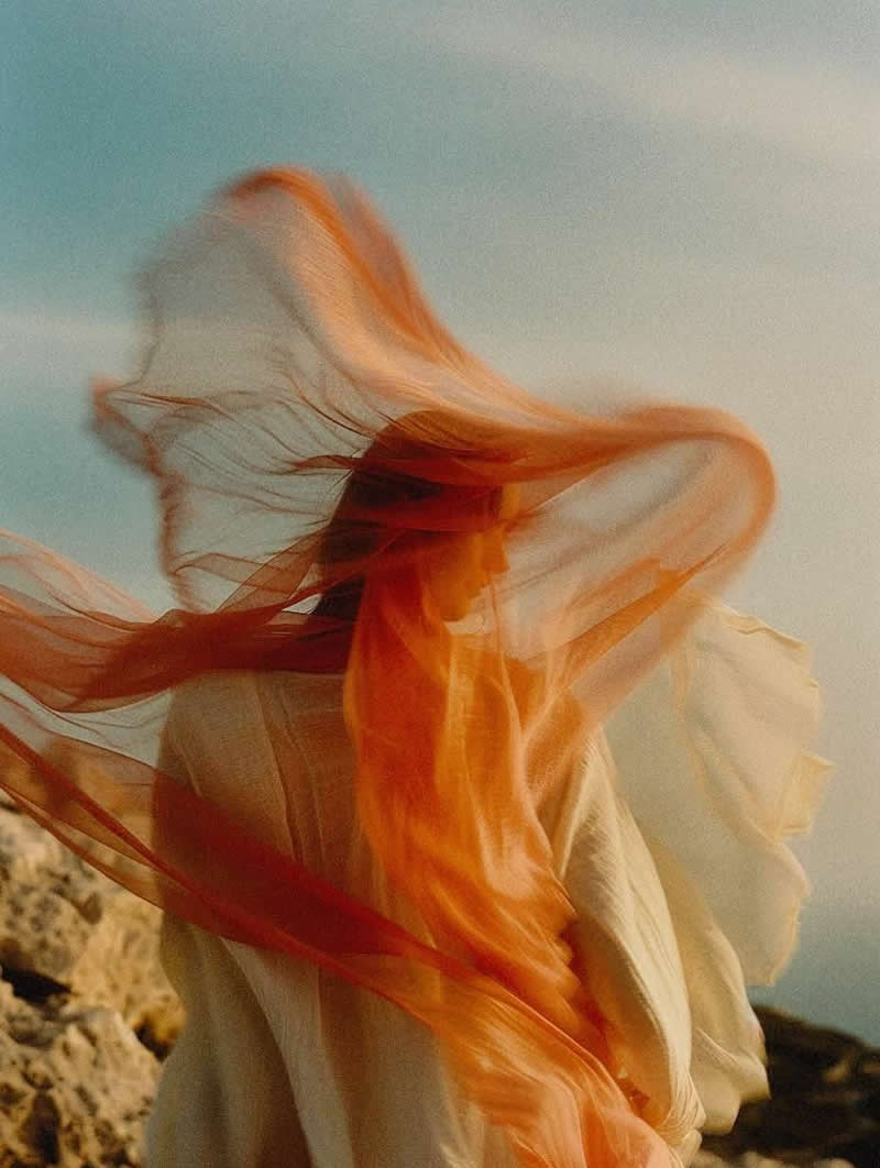 Fine Art Portraits in Motion That Explore the Idea of Inner Bloom by Caspar Jade