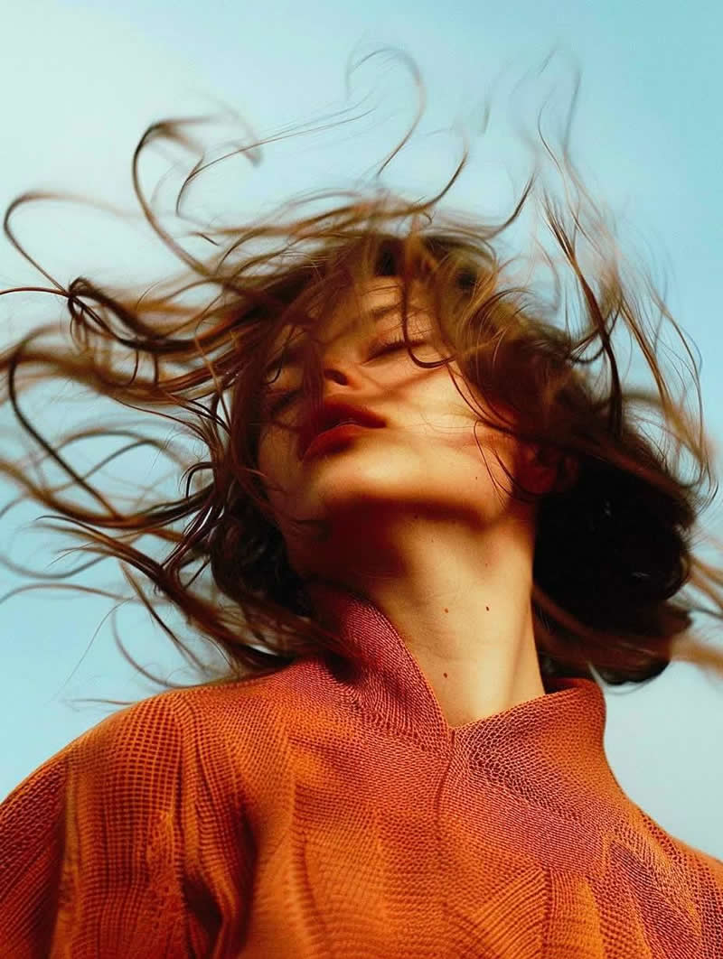 Fine Art Portraits in Motion That Explore the Idea of Inner Bloom by Caspar Jade